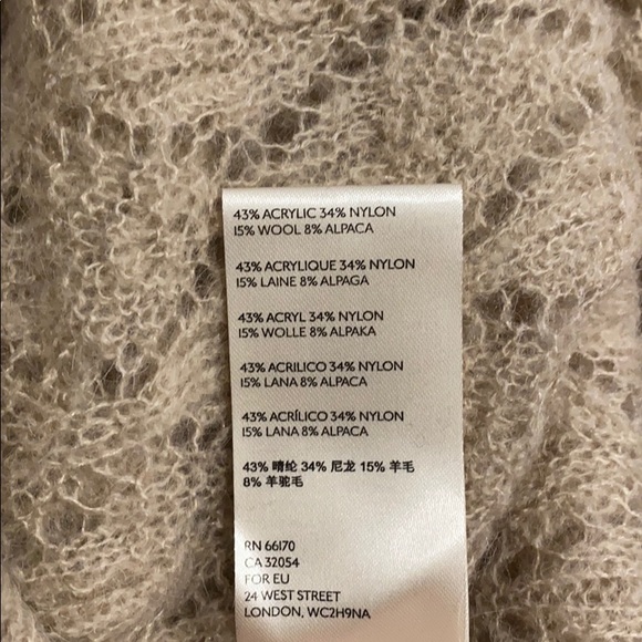 Free People Say Hello Tunic Sweater. - Picture 14 of 14